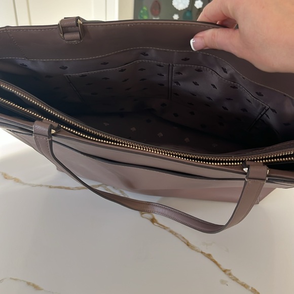 Kate Spade Purse - Picture 3 of 9